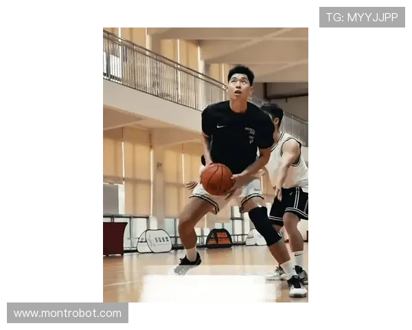 崔永熙恢复顺利晒球场训练视频全力备战新赛季展现百分拼劲